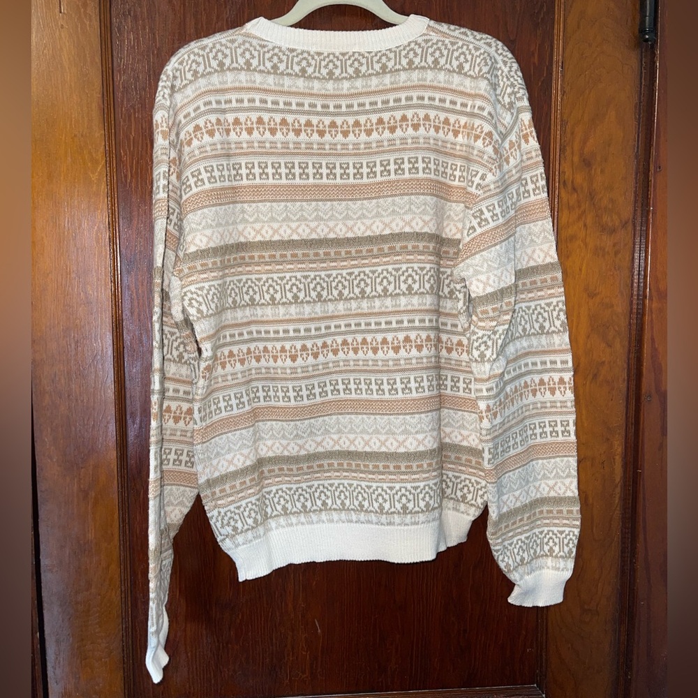 EUC Vintage Men’s LL Bean striped pattern sweater - Picture 3 of 6